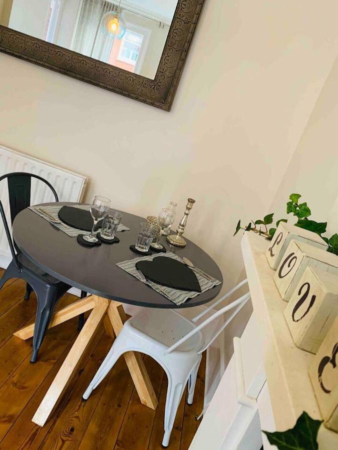 Luxury Fulham Flat With 5* Touches Nr River Thames Londres Exterior foto